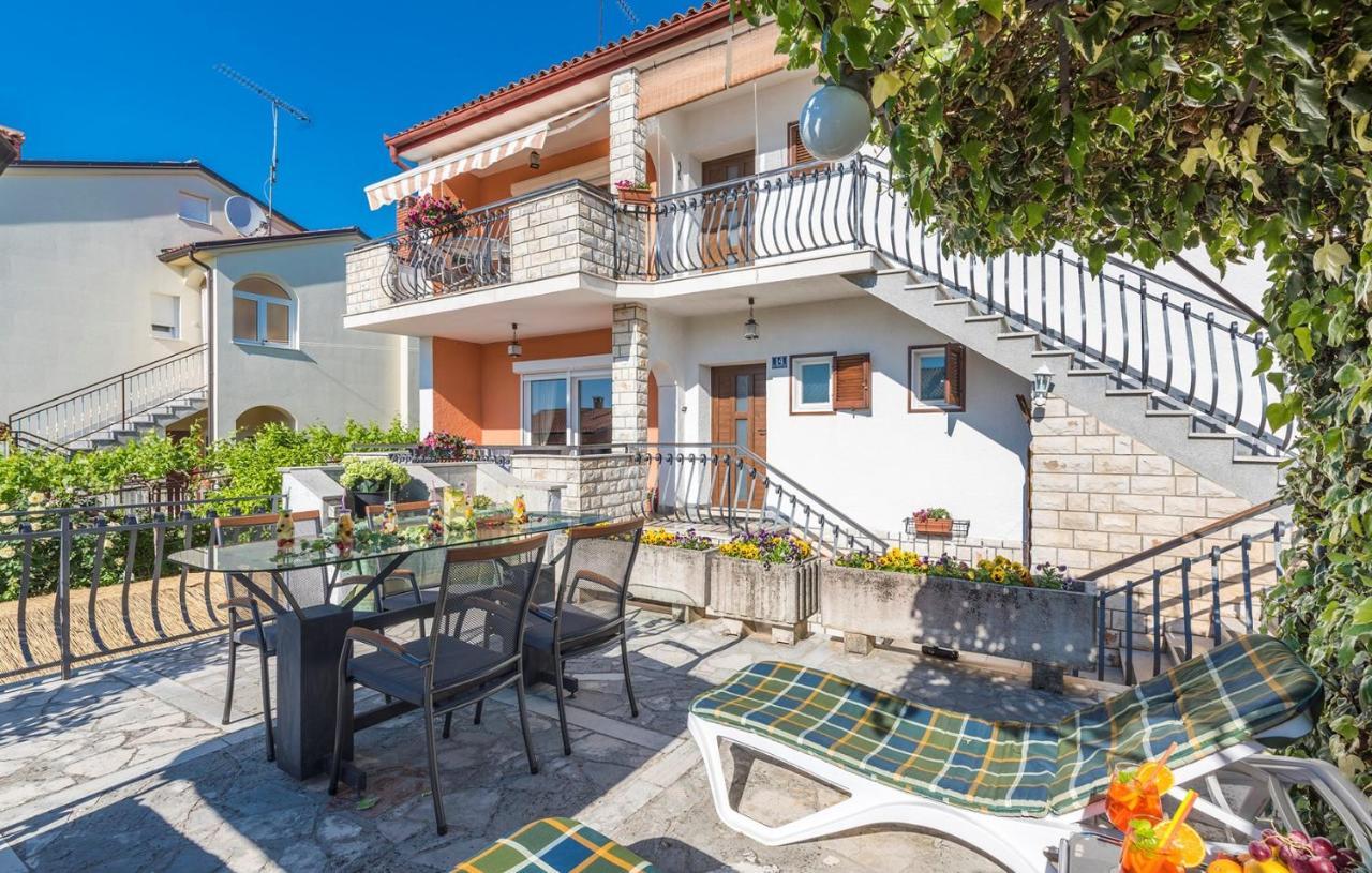 Apartments Loredana Poreč Exterior foto