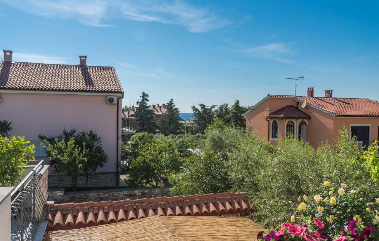 Apartments Loredana Poreč Exterior foto